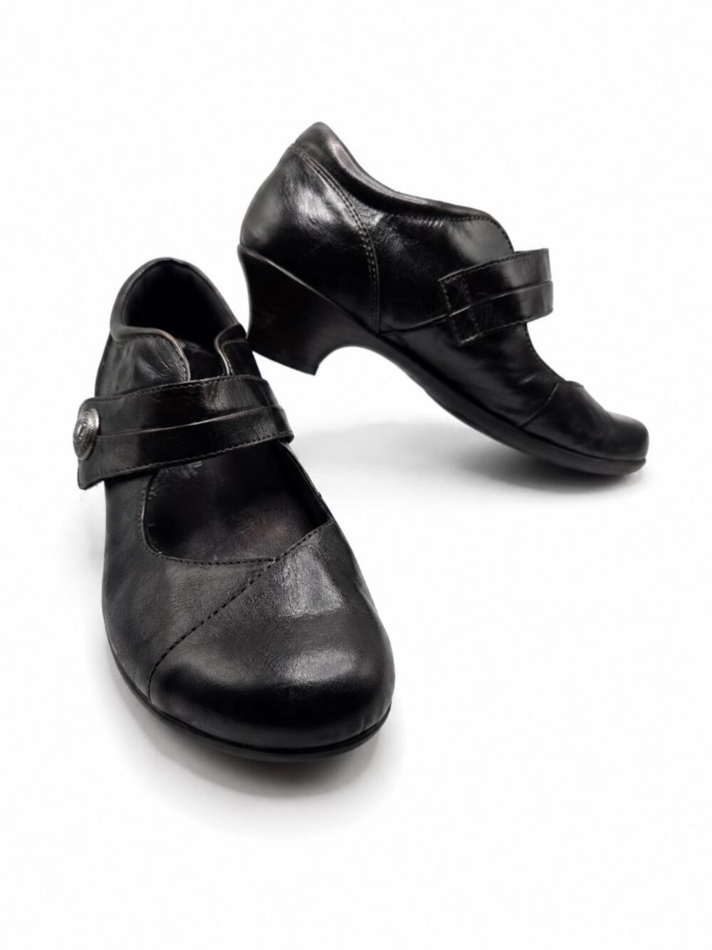 Taos Black Leather Mary Jane Comfort Heels Size 11
